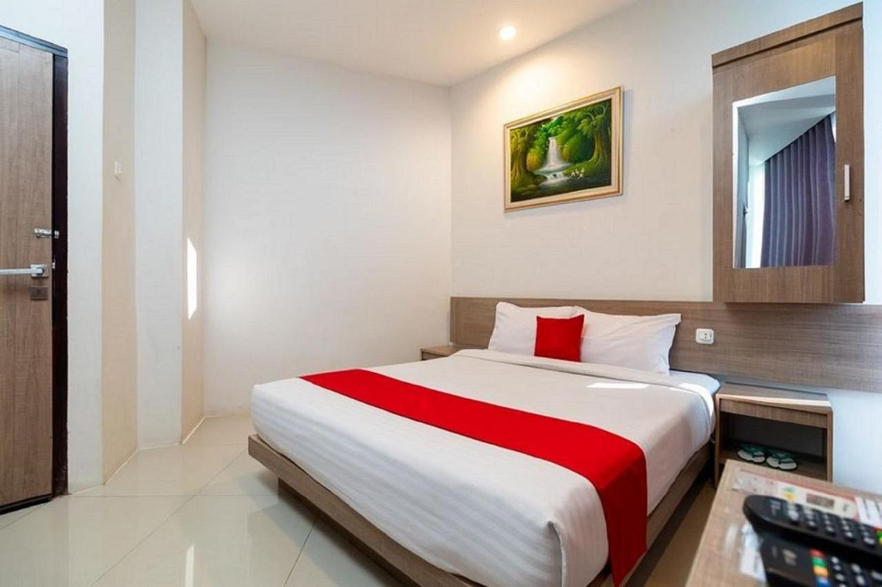 Hotel Domino Palembang Esterno foto