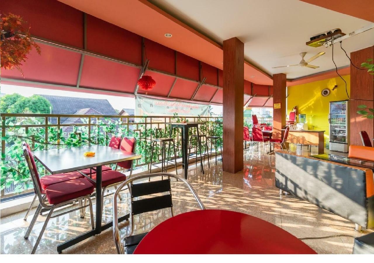 Hotel Domino Palembang Esterno foto