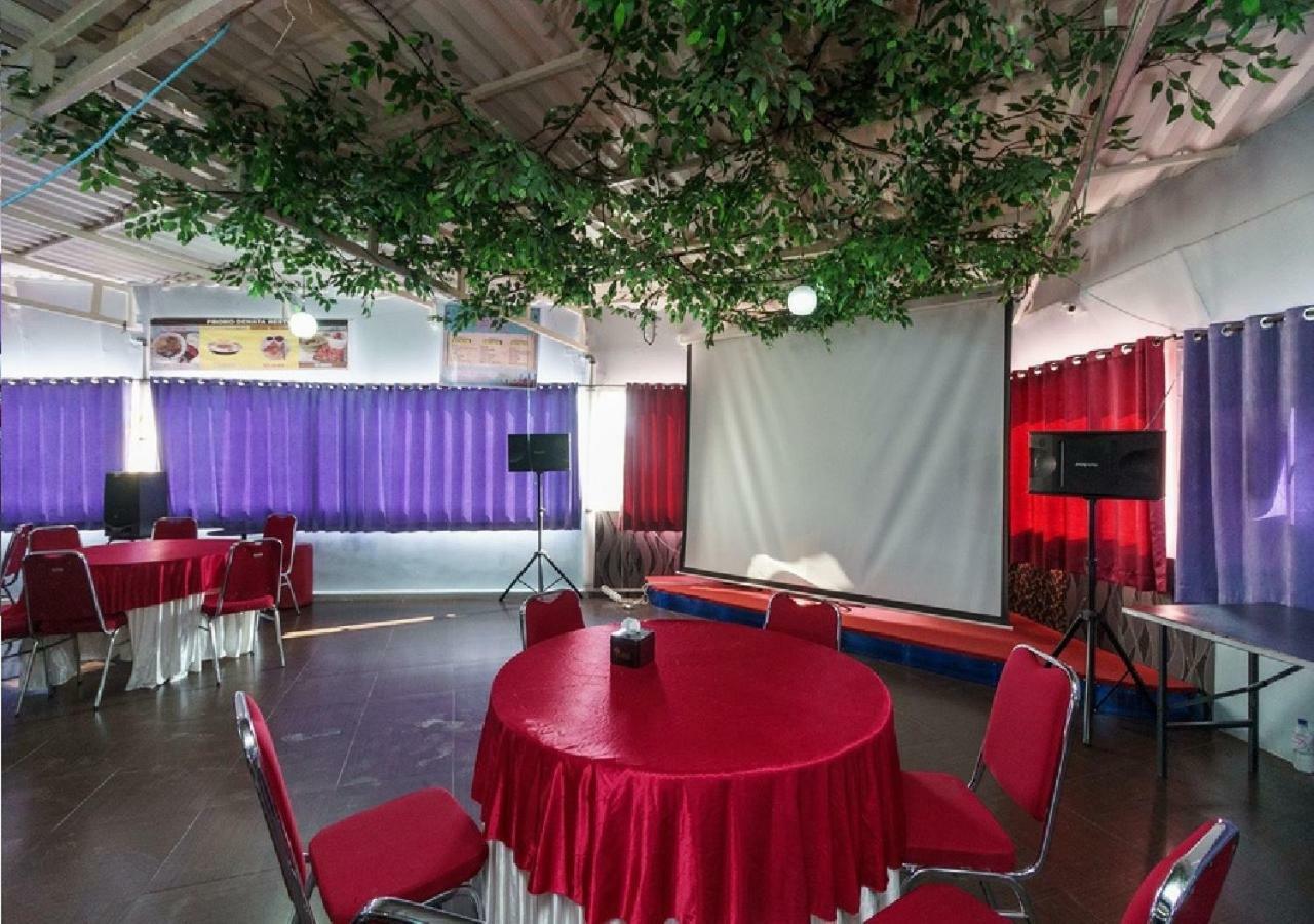 Hotel Domino Palembang Esterno foto